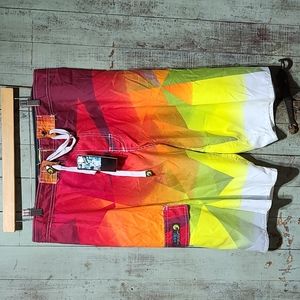 B.Split men's board shorts